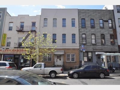 Building Photo - 186 Wilson Ave