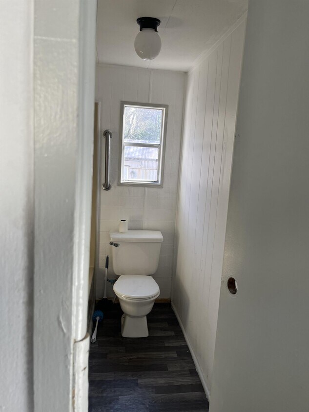 Building Photo - 3 Casteel Ln