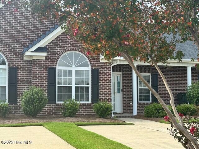 Foto del edificio - 130 Oak Towne Dr