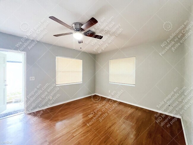 Foto del edificio - 1 br, 1 bath Duplex - 1486 De Leon St