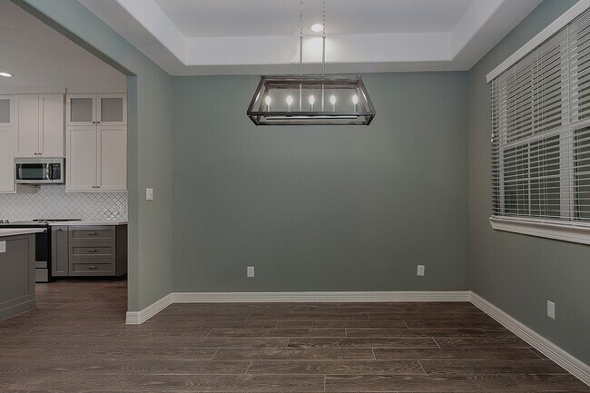 Foto del edificio - 16407 Wagon Wheel Rd