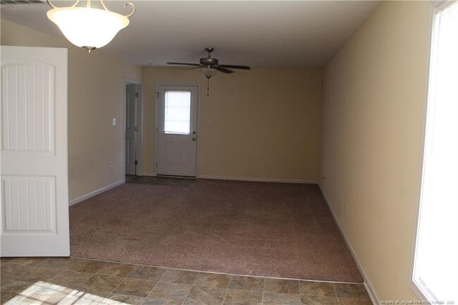 Building Photo - 3705a Hillcrest Dr