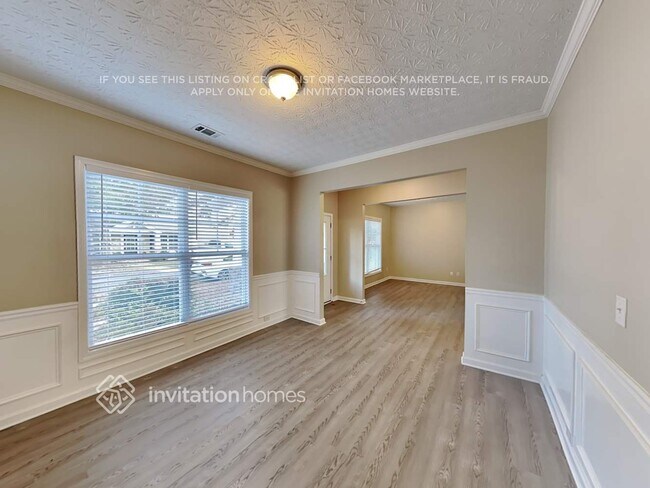 Foto del edificio - 807 Inkberry Rd