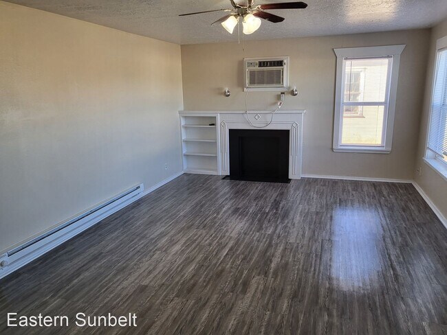 Foto del edificio - 2 br, 1 bath House - 929 West 16th Street