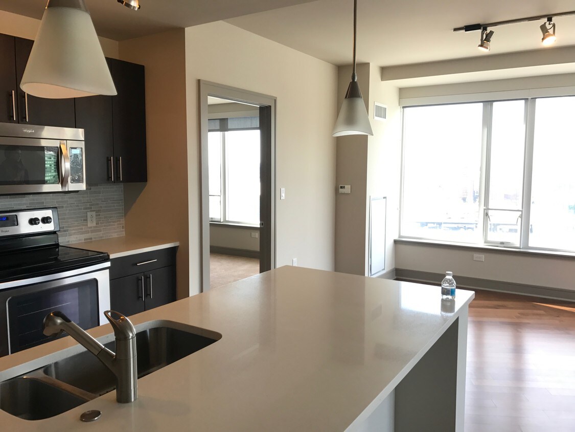 Foto principal - 146 Seaport Blvd