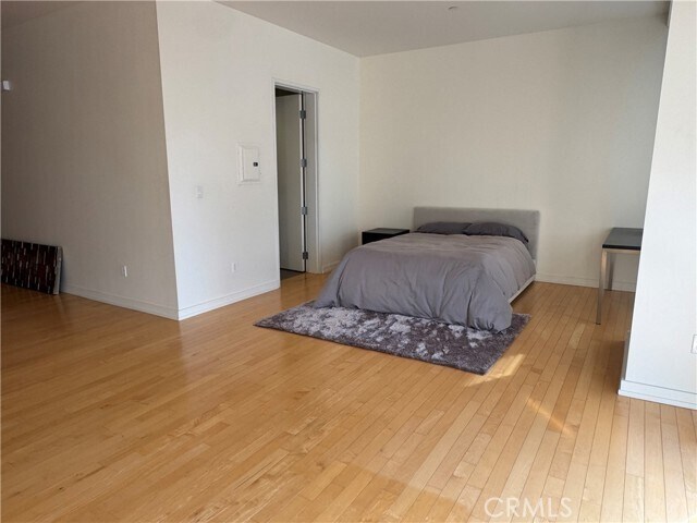 Foto del edificio - 801 S Grand Ave
