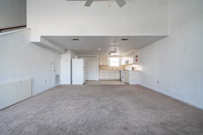 Foto del edificio - Earl’s Point Condominiums