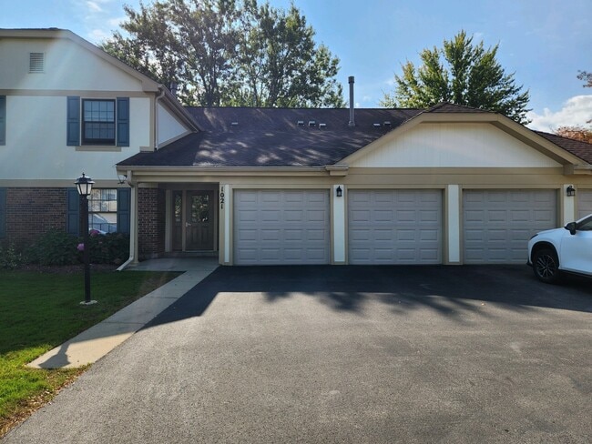 Building Photo - 1021 Boxwood Ct