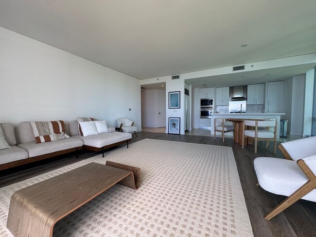 Building Photo - Hokua Ala Moana