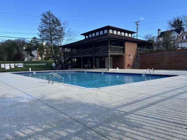 Building Photo - 1509 Sudbury Ct