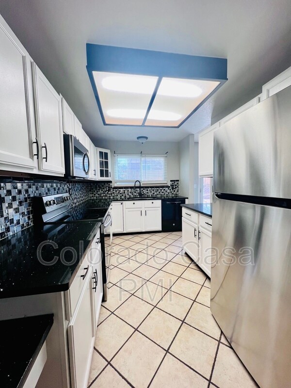 Building Photo - 6280 Dazzling Ct