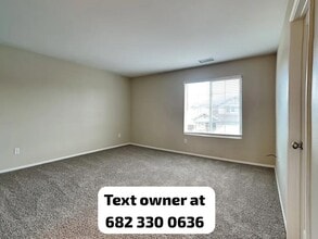 Building Photo - 1068 E Agate Ct