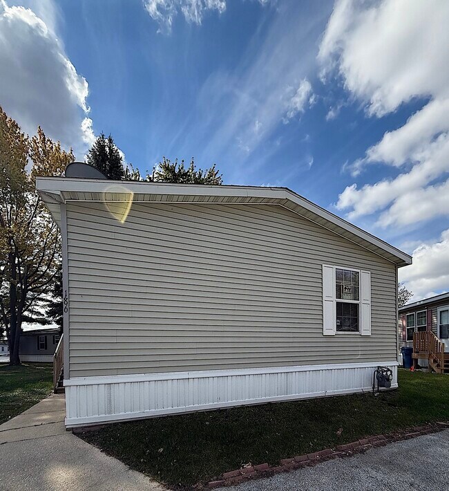 Foto del edificio - 186 Carriage Ln