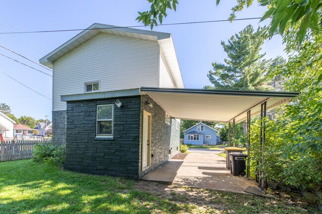 Foto del edificio - 13 Gilbert St