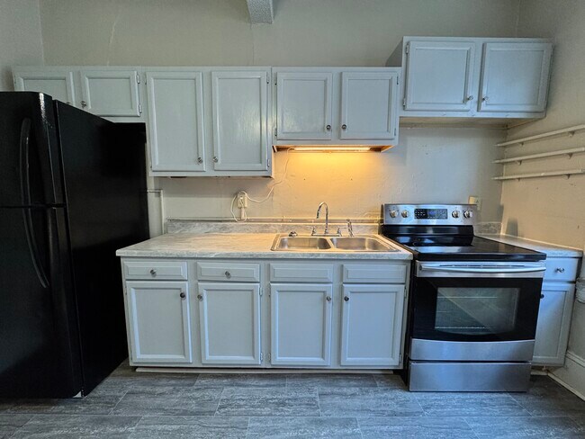 Foto del edificio - 606 Woods Ave SW