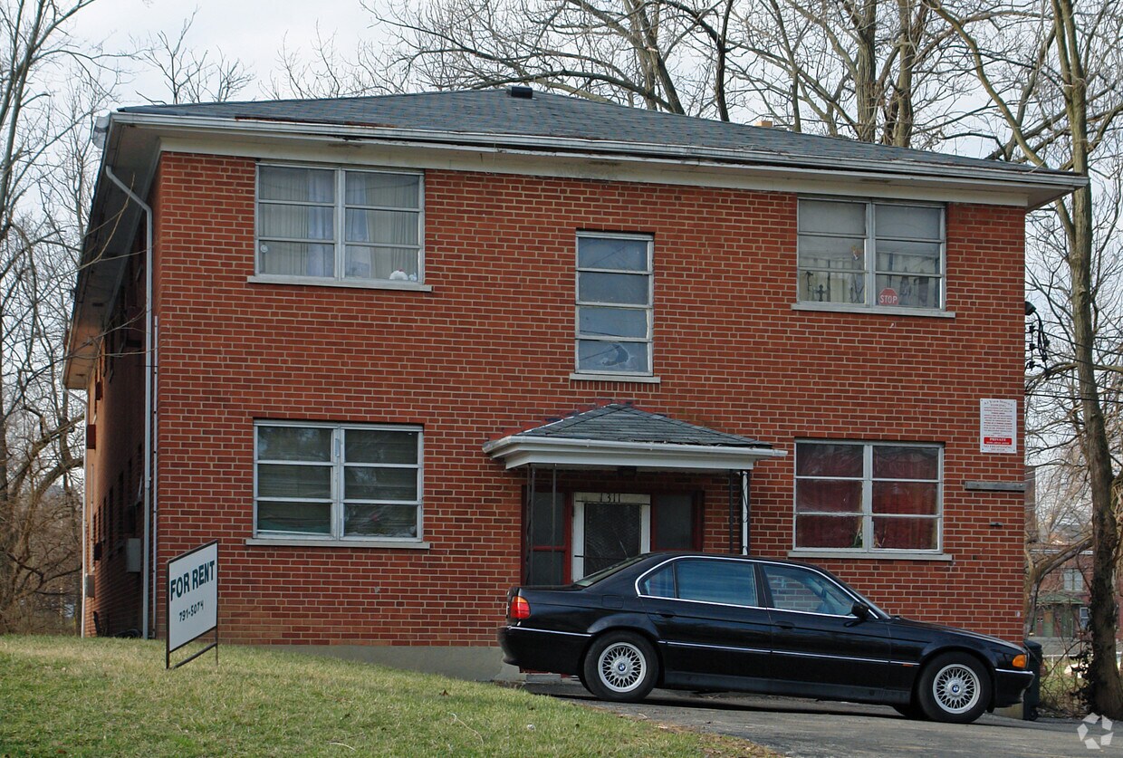 Primary Photo - 1311 Lincoln Ave