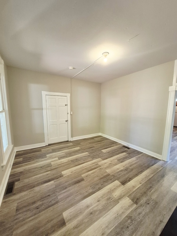 Building Photo - 3209 3rd Ave