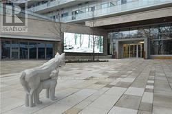 Photo du bâtiment - 1830 Bloor St W