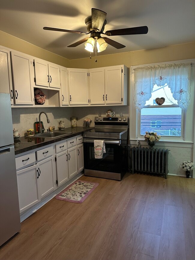 Foto del edificio - 269 N 1st Ave