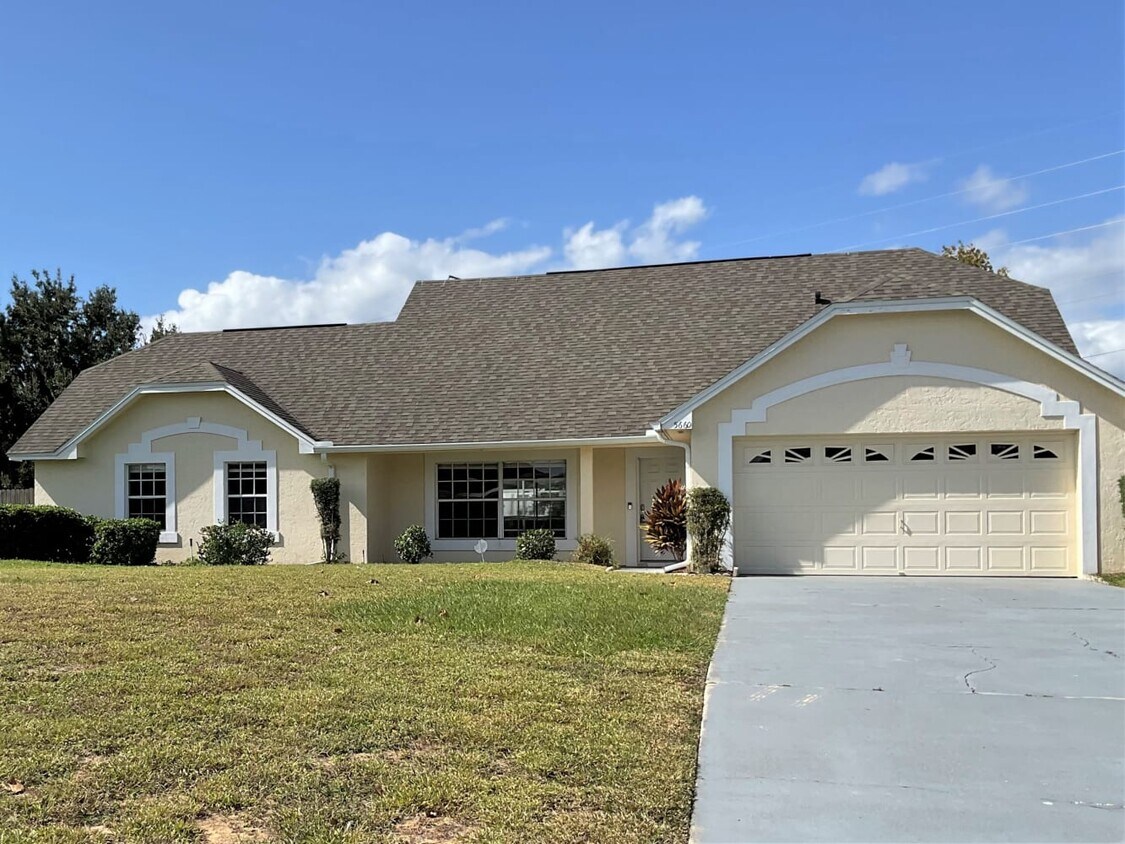 5660 Loma Vista Dr W House Rental in Davenport, FL
