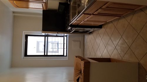Building Photo - 4065 Carpenter Ave