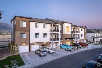 Building Photo - 750 N 260 W