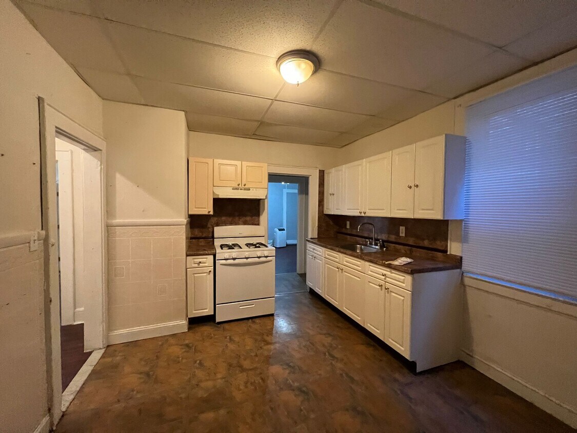 Foto principal - 1110 S Wood Ave