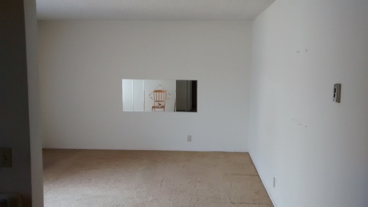 Master BR - 630 W Huntington Dr
