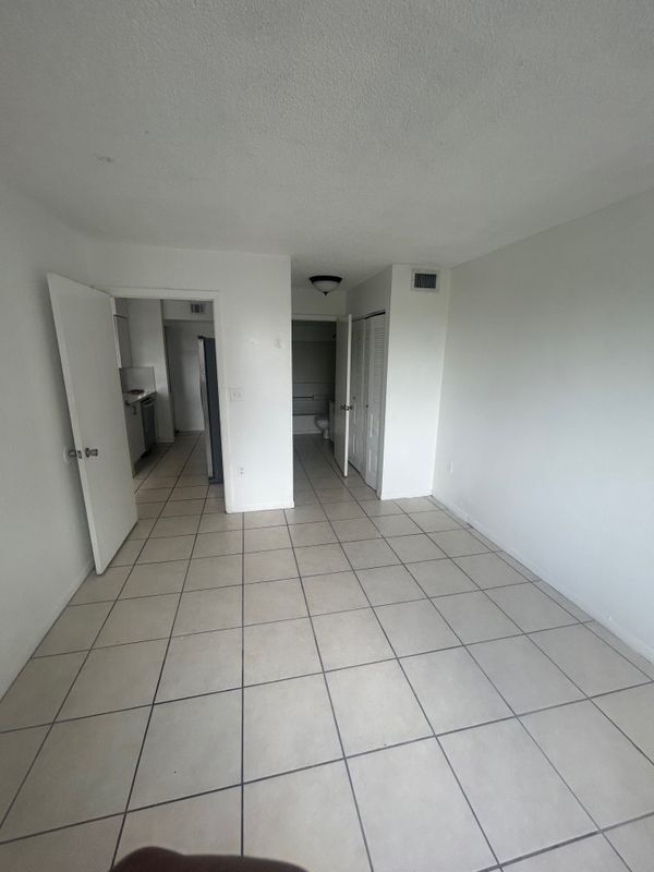 Foto del edificio - 15231 SW 80th St
