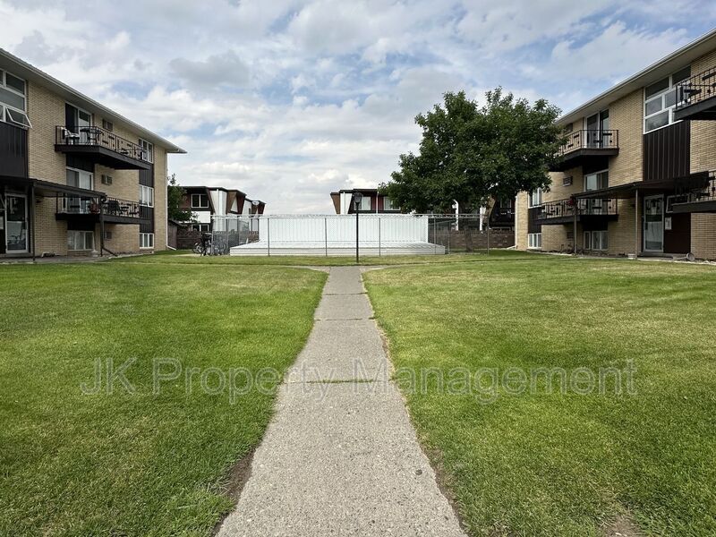 Foto principal - 1400 4th St S