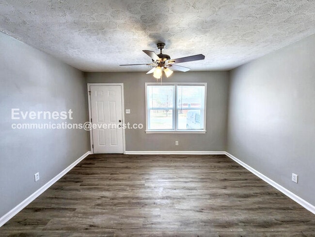 Foto del edificio - 332 Cherry St