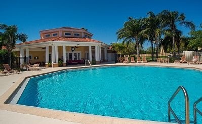 Tanning Deck - 1015 Villagio Cir