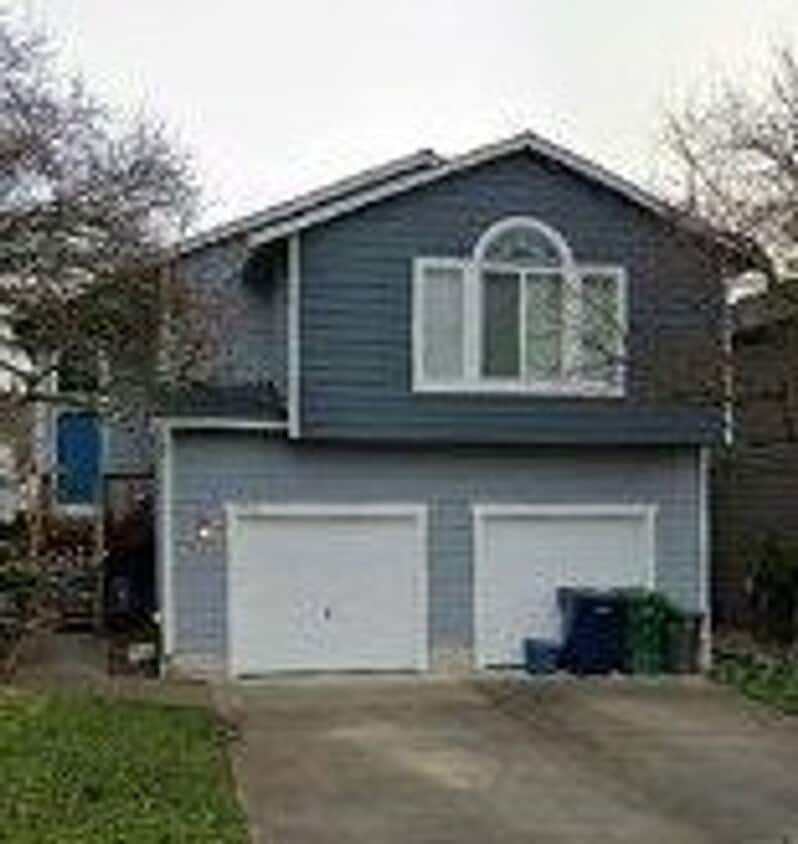 Primary Photo - 4Bd/3Bd Bothell House