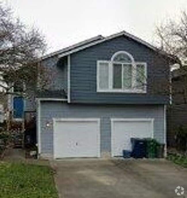 Building Photo - 3910 152nd Pl SE