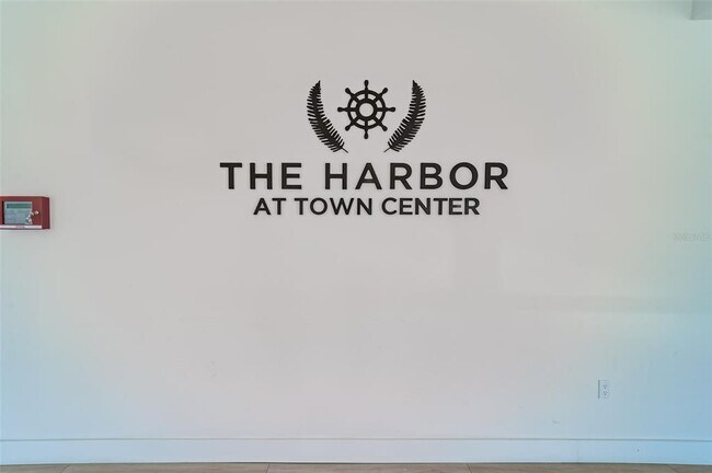 Foto del edificio - 300 150th Ave