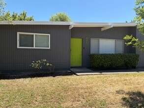 Building Photo - 406 Scripps Dr
