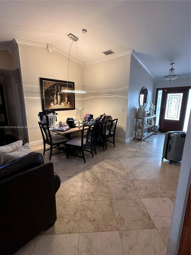 Building Photo - 9662 SW 145th Pl