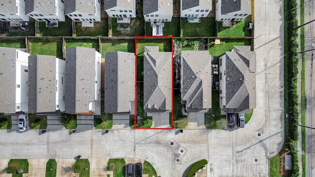 Foto del edificio - 4423 Santorini Ln