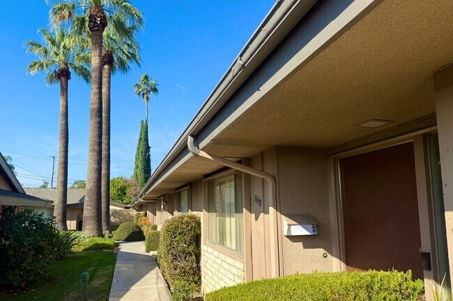 Foto del edificio - Country Club Villas