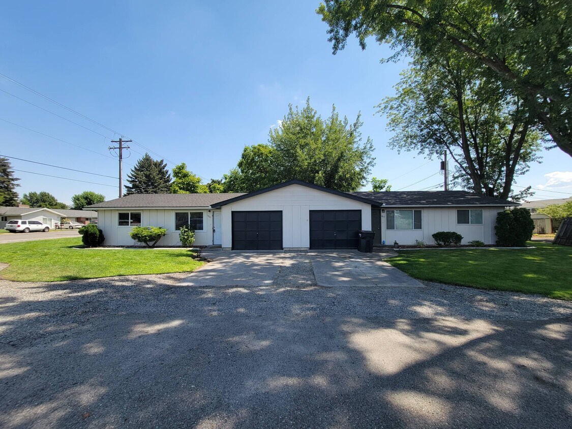 Foto principal - 1821 N Rd 32