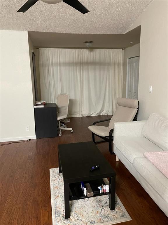 Foto del edificio - 2900 S University Dr