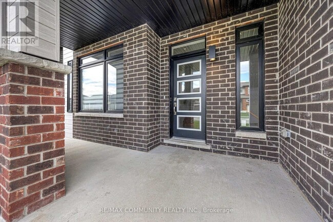 Building Photo - 3169 Searidge St