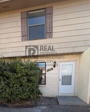 Building Photo - 1928 N Salem Ave