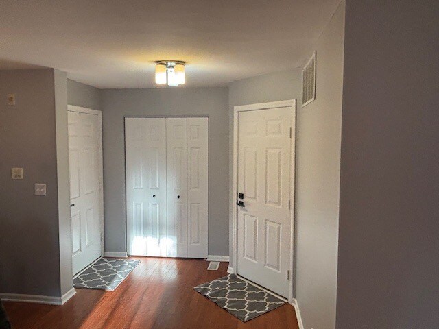 Foto del edificio - 5S530 Paxton Dr