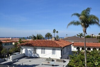 Building Photo - 7429 Olivetas Ave