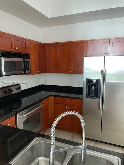 Building Photo - 1723 SW 2nd Ave