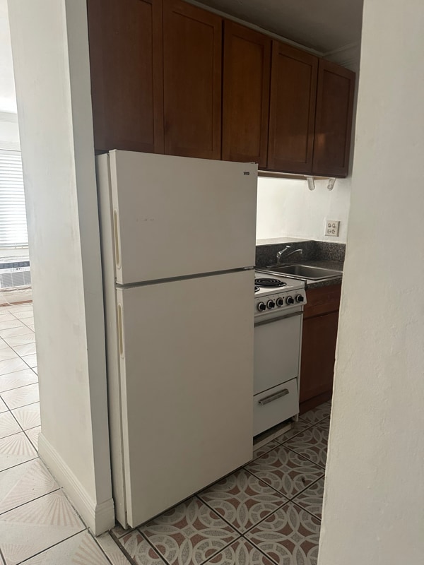 Building Photo - 384 Minorca Ave