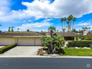 Building Photo - 34 Duke Dr