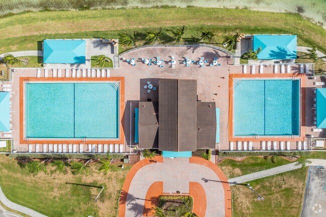 Building Photo - Keys Cove