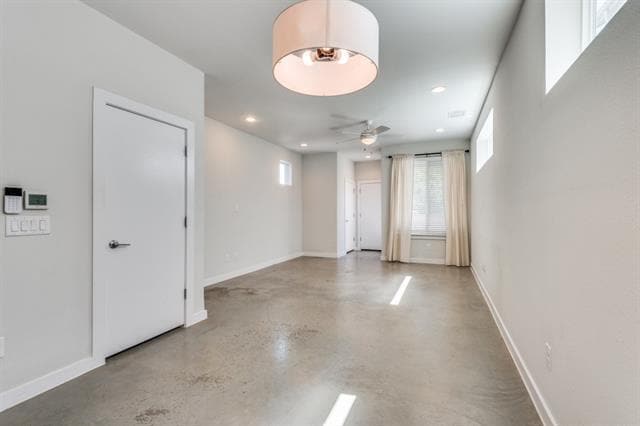 Foto del edificio - 1155 Crownview Ln